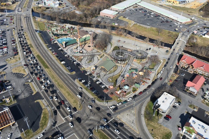 More Photos Of 2575 Parkway, Pigeon Forge Land For Lease