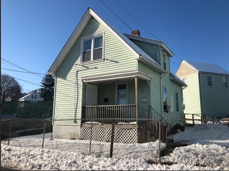 More Photos Of 122 S Main St, Norwalk Apartments For Sale