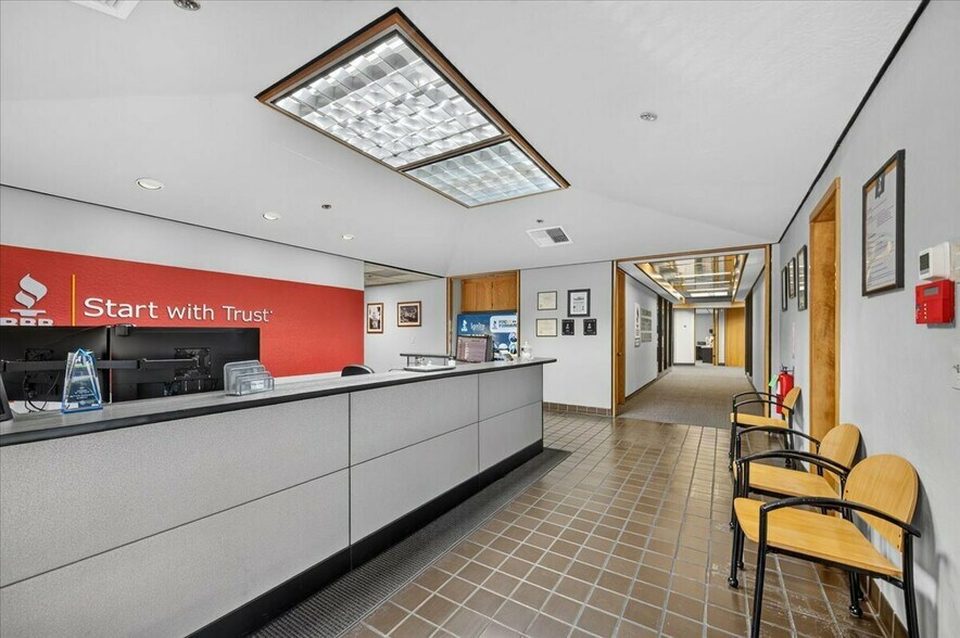 More Photos Of 2600 Shaw Ave, Fresno Office For Sale