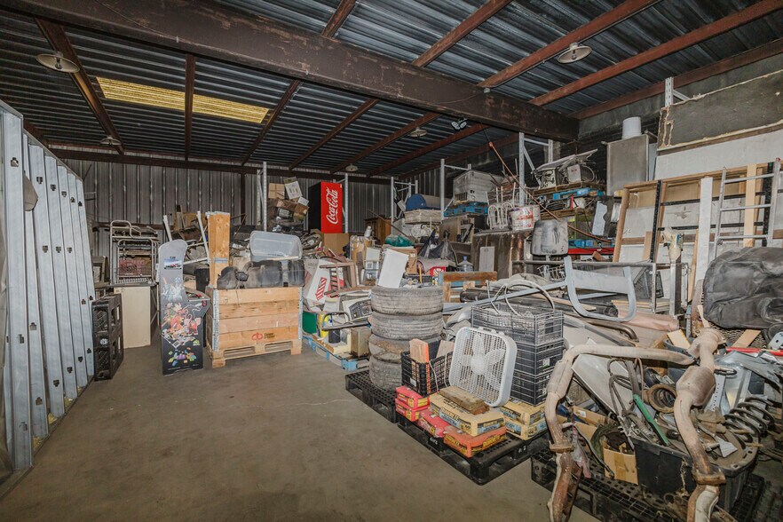More Photos Of 925 E 19th St, Wichita Warehouse For Sale