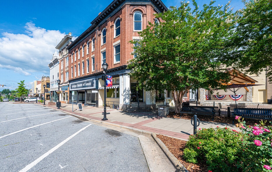 More Photos Of 812 West Ave, Lenoir Storefront Retail Office For Sale