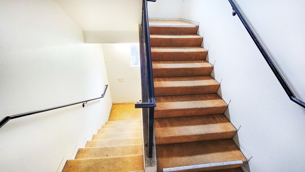 More Photos Of 5073 Huntington Dr N, Los Angeles Apartments For Sale