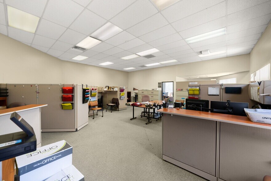 More Photos Of 777 E Alosta Ave, Azusa Religious Facility For Lease