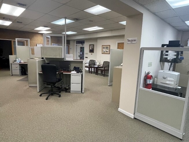More Photos Of 20 W Lancaster Ave, Shillington Office For Sale