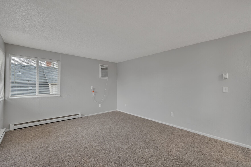 More Photos Of 1515-1519 W Sharp Ave, Spokane Apartments For Sale