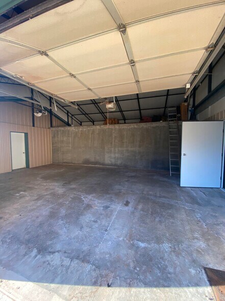 More Photos Of 1885 Piedmont Rd N, Piedmont Storefront Retail Office For Lease