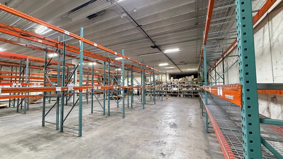 More Photos Of 1801 NE 149th St, Miami Warehouse For Lease
