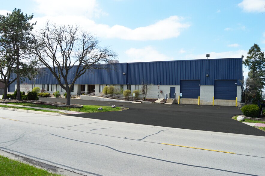 More Photos Of 742 Glenn Ave, Wheeling Warehouse For Lease