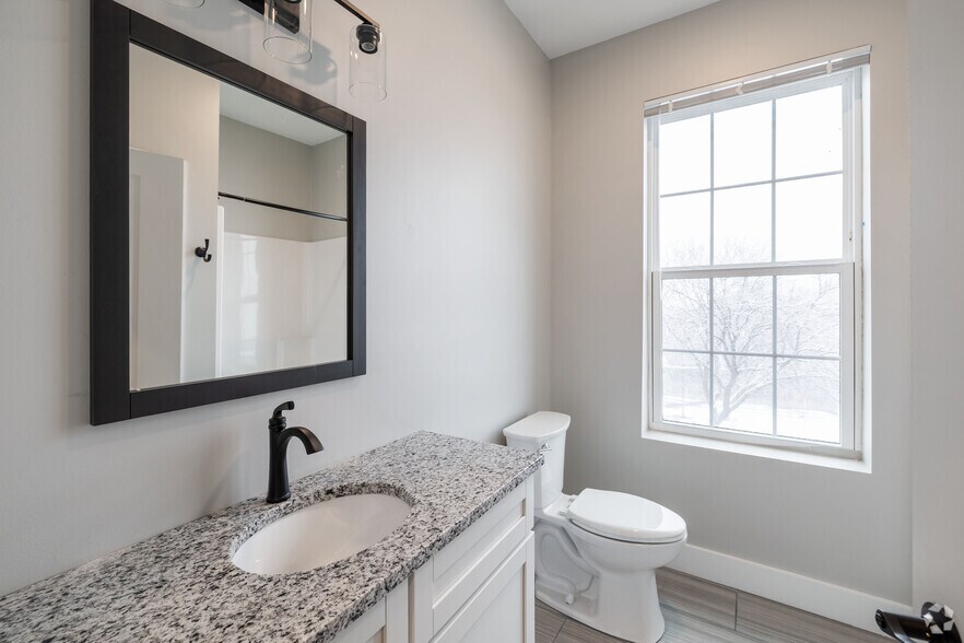More Photos Of 271-277 State St, Schenectady Apartments For Lease