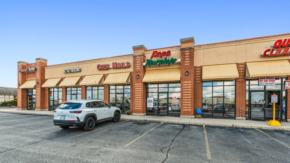 More Photos Of 2177 Silvernail Rd, Pewaukee Freestanding For Sale