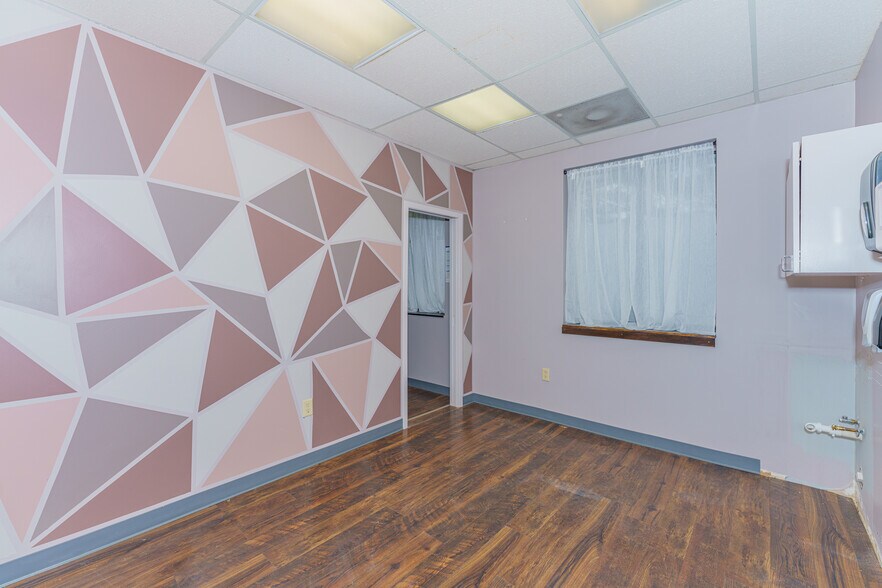 More Photos Of 961-963 State Route 146, Clifton Park Medical For Lease