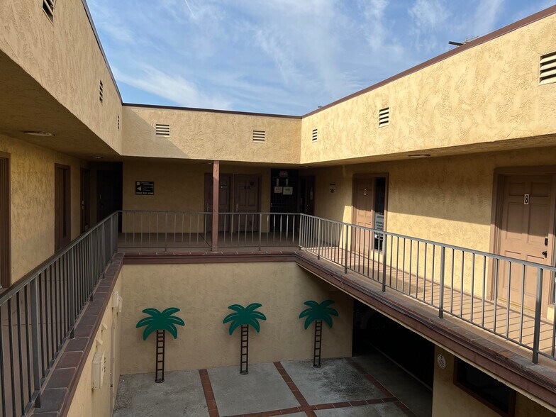 More Photos Of 5241 E 2nd St, Long Beach Medical For Lease