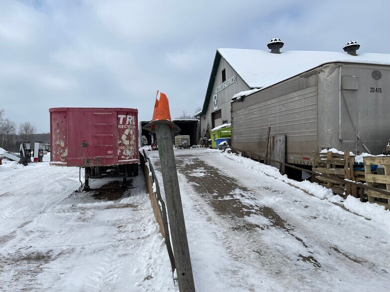 More Photos Of 100 Axle Dr, Caspian Service For Sale