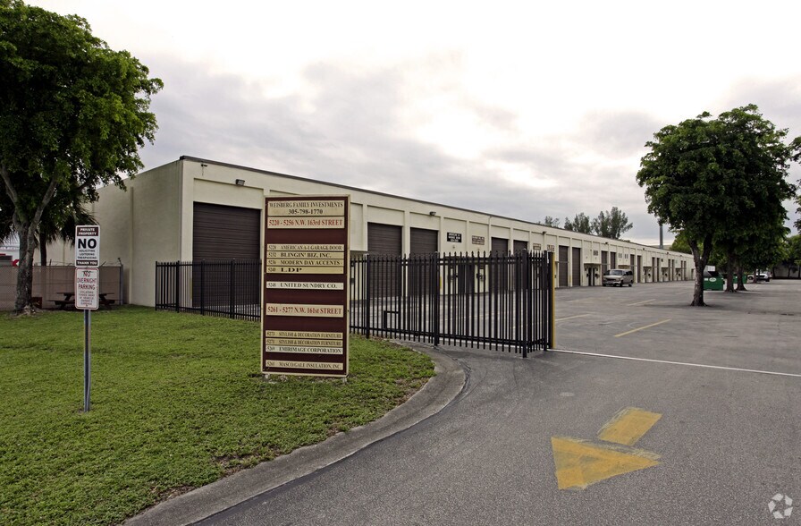 More Photos Of 5220-5296 NW 163rd St, Miami Lakes Warehouse For Lease