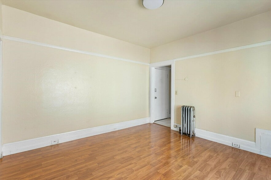 More Photos Of 3518-3530 Foothill Blvd, Oakland Apartments For Sale