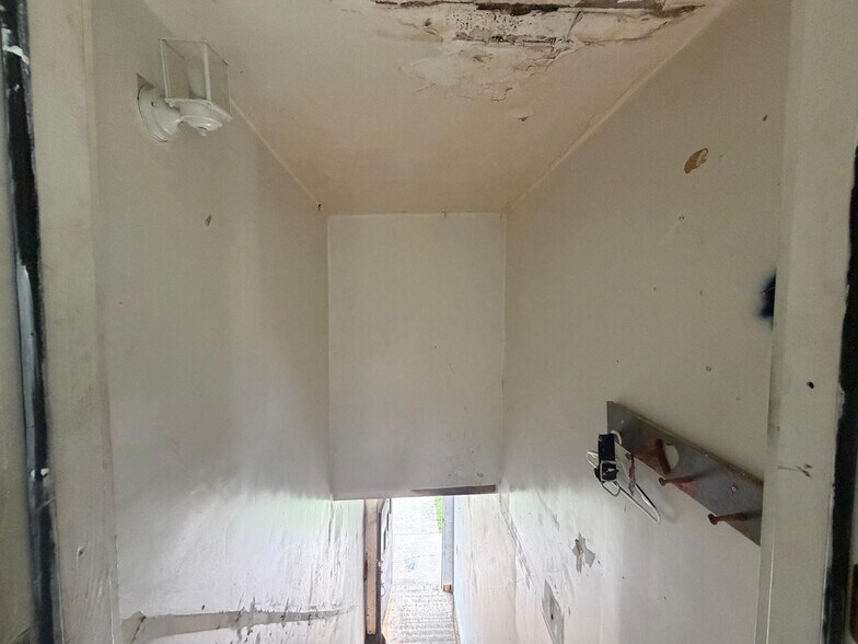 More Photos Of 114 Elm Street, Cortland Storefront Retail Residential For Sale