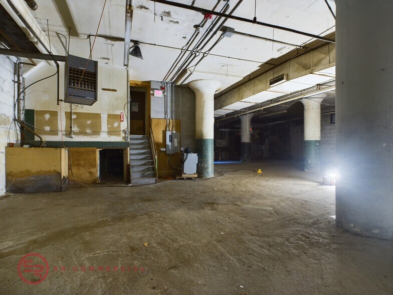 More Photos Of 30 Buckley Blvd, Chicopee Manufacturing For Lease