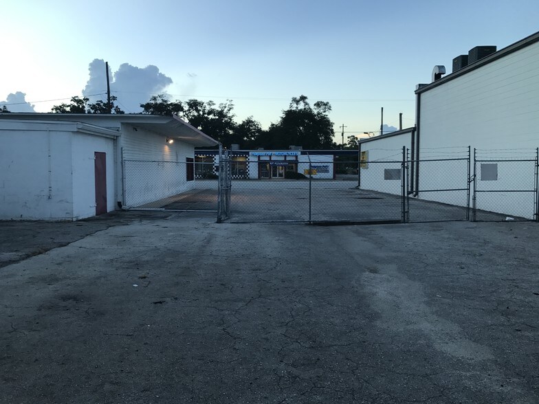 More Photos Of 909 W International Speedway Blvd, Daytona Beach Freestanding For Sale
