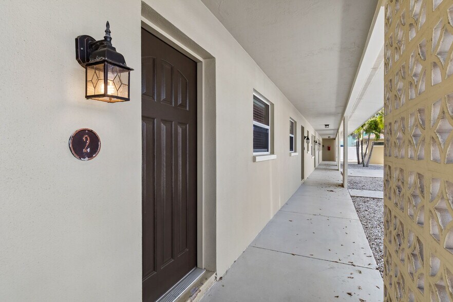 More Photos Of 2307 Bay Blvd, Indian Rocks Beach Apartments For Sale