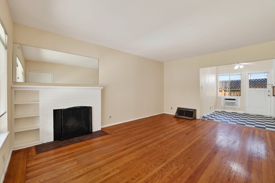 More Photos Of 2717 V St, Sacramento Multifamily For Sale