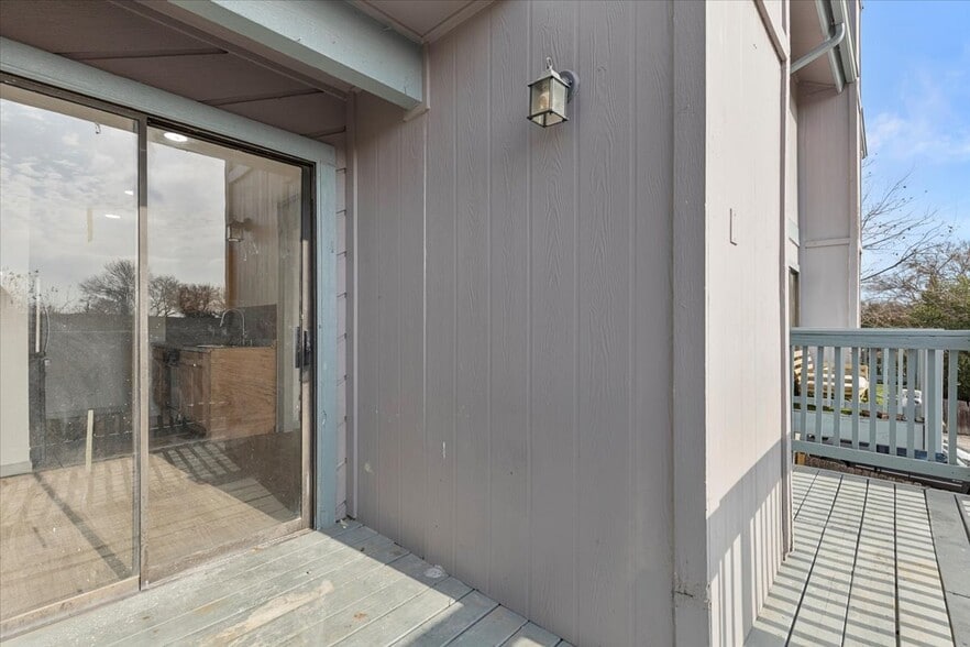 More Photos Of 5220 Tahoe Trl, Austin Apartments For Sale