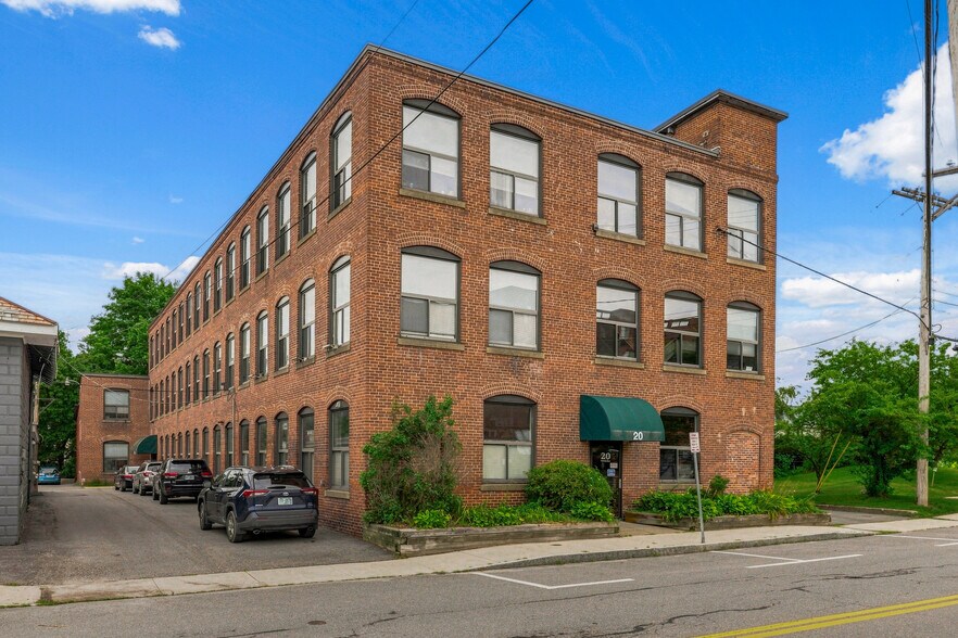 More Photos Of 103 Roxbury St, Keene Office For Sale