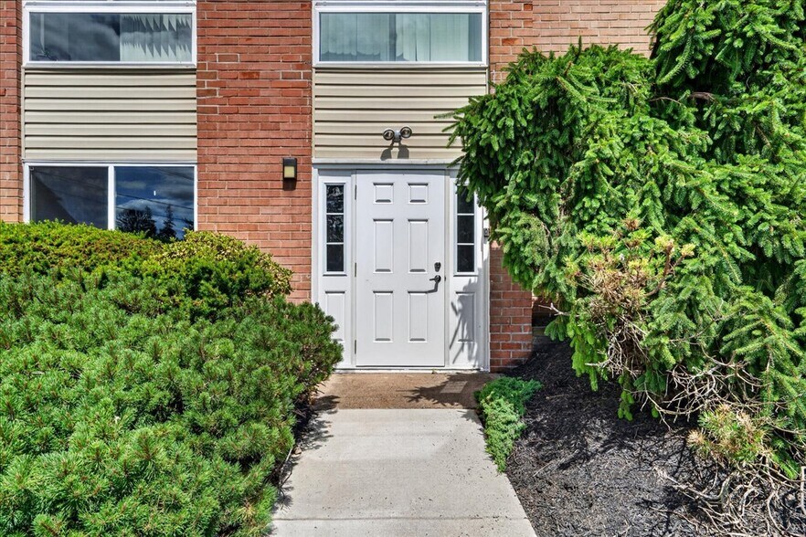 Primary Photo Of 303 W State St, Doylestown Apartments For Lease