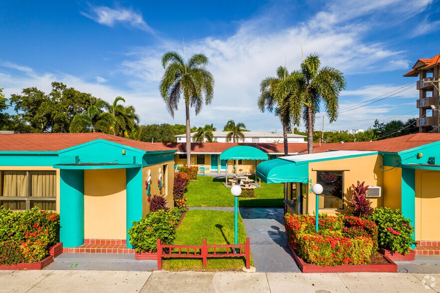 More Photos Of 418 S Federal Hwy, Hollywood Hotel For Sale