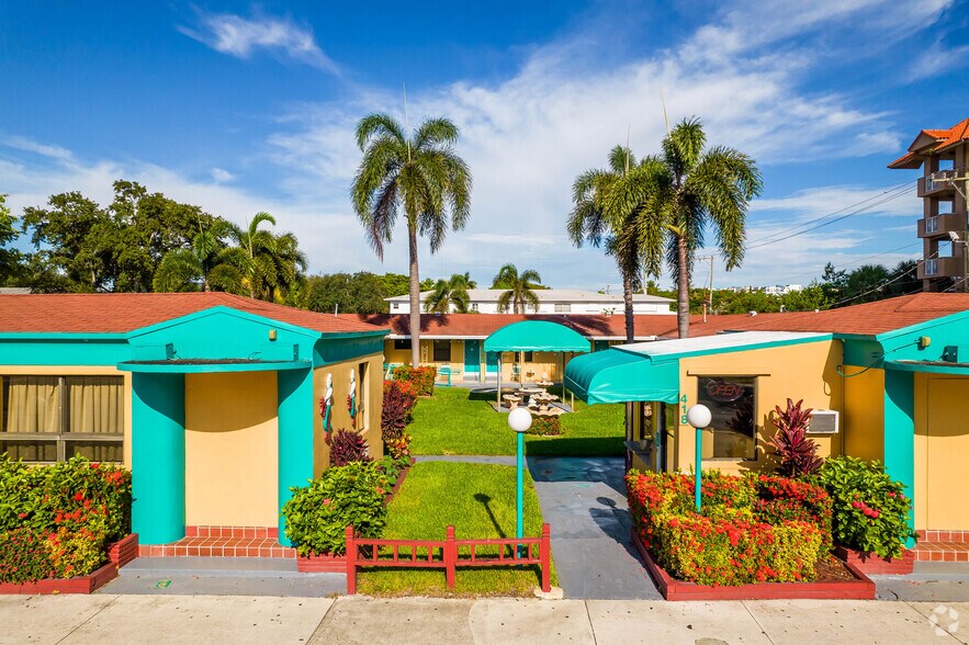 More Photos Of 418 S Federal Hwy, Hollywood Hotel For Sale