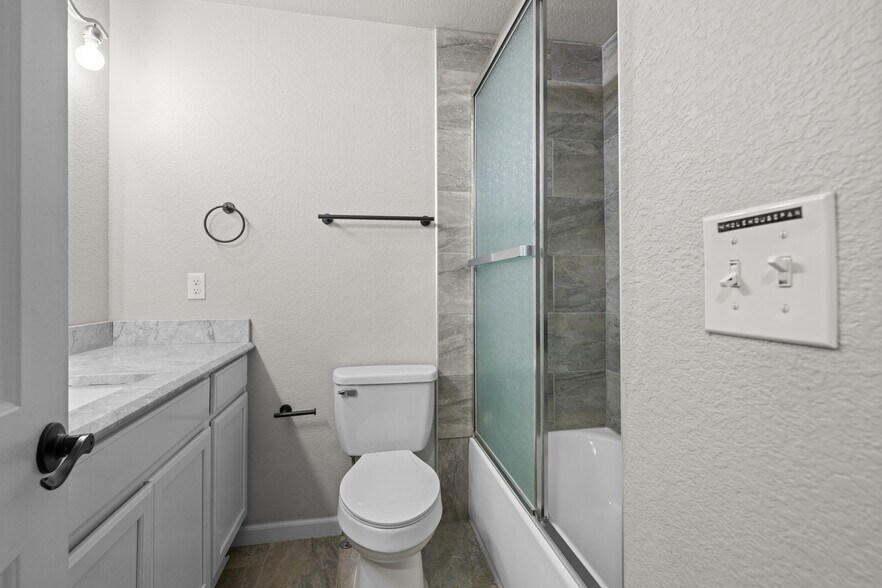 More Photos Of 375 E Ohio Ave, Fountain Apartments For Sale