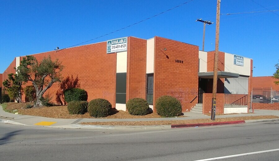 More Photos Of 14505 S Main St, Gardena Manufacturing For Lease
