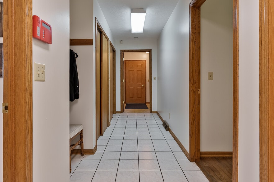 More Photos Of 7550 Rote Rd, Rockford Medical For Sale