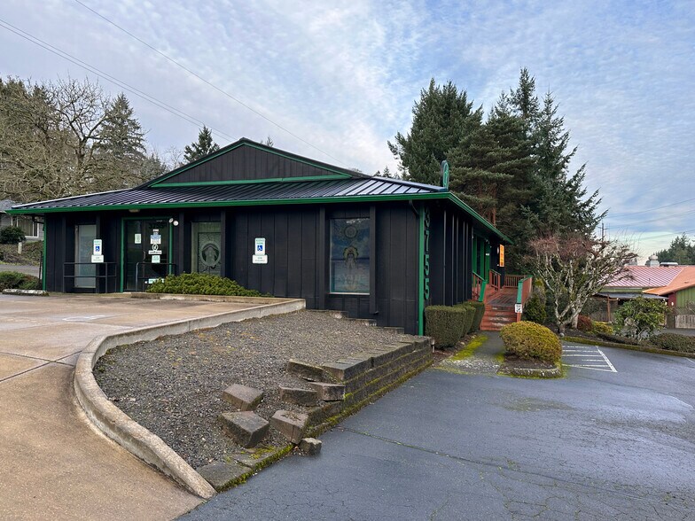More Photos Of 3753-3755 Commercial St SE, Salem Office For Lease