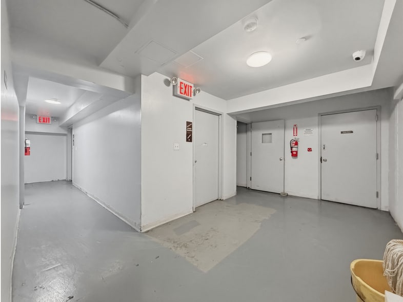More Photos Of 856 E 213th St, Bronx Apartments For Sale