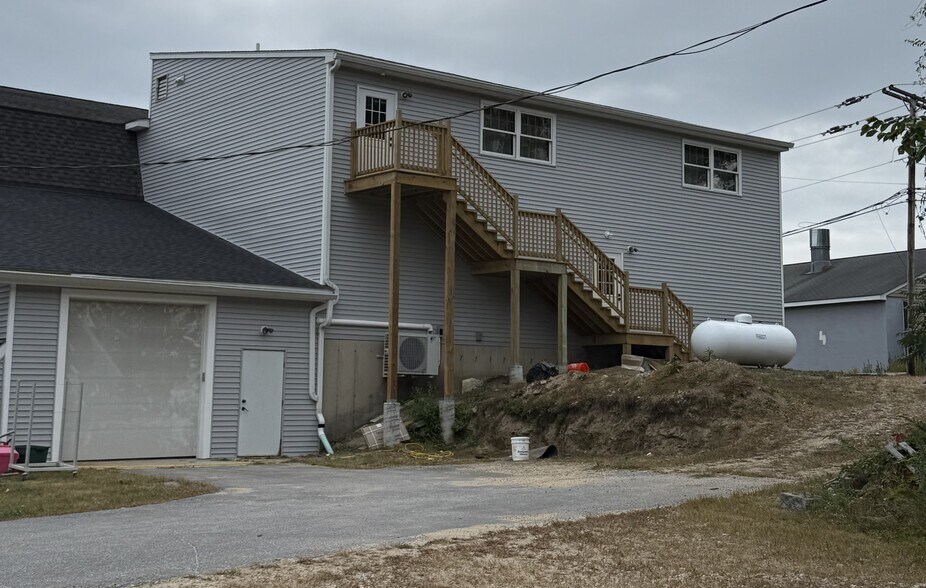 More Photos Of 3 Rockingham Rd, Londonderry Freestanding For Sale