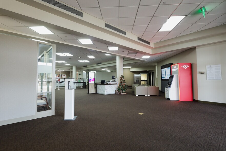 More Photos Of 4000 Garth Rd, Baytown Medical For Sale