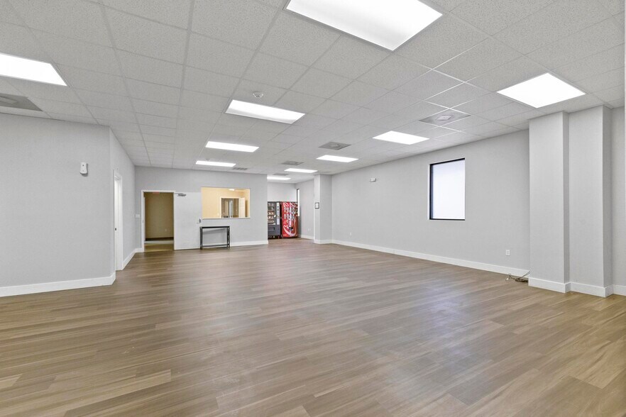 More Photos Of 1851 St Mary Ave, Pensacola Medical For Lease