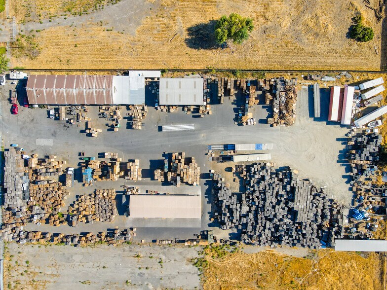 More Photos Of 3264 Ramona Ave, Sacramento Manufacturing For Lease