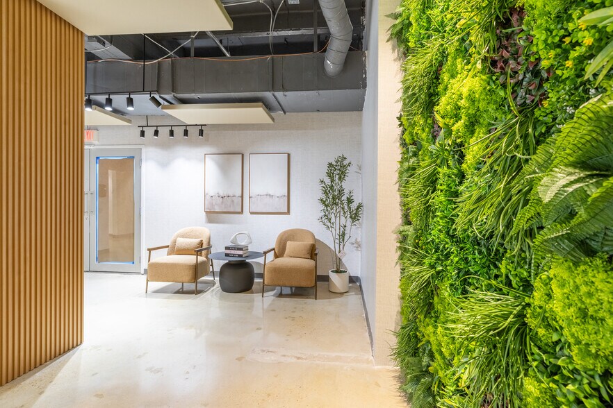 More Photos Of 1680 Meridian Ave, Miami Beach Office For Lease