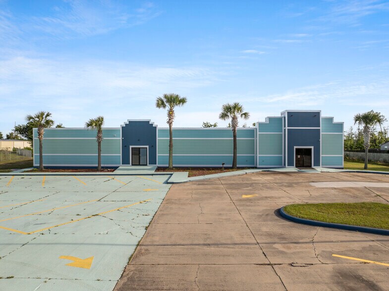 Primary Photo Of 5420 Hickory St, Panama City Office For Lease