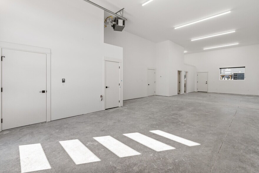 More Photos Of 202 Fletching Way, Belgrade Industrial For Sale