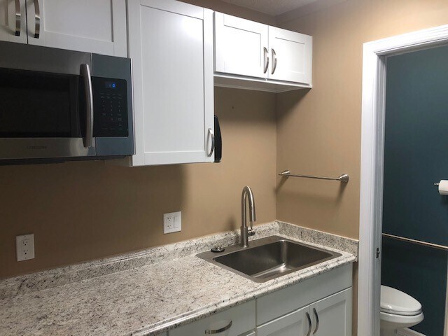 More Photos Of 13555 Automobile Blvd, Clearwater Office For Lease