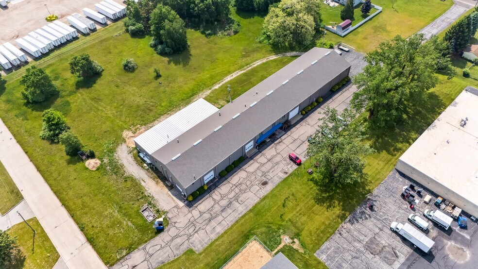 More Photos Of 207 Hawthorne Ave, Saint Joseph Warehouse For Sale