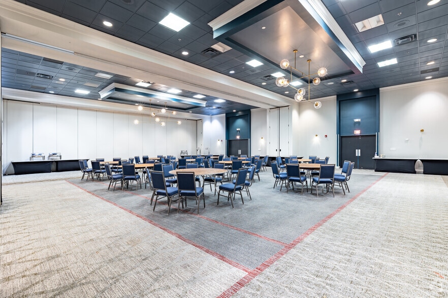 More Photos Of 2055 S Park Pl SE, Atlanta Hotel For Sale