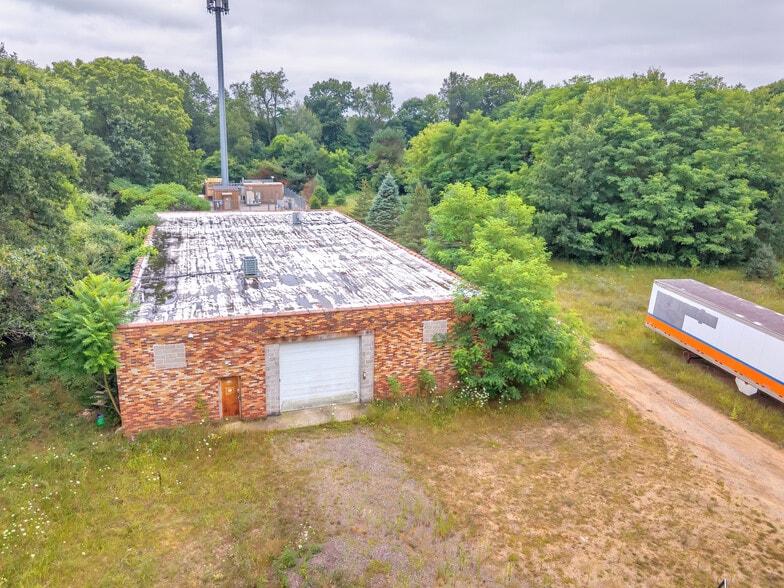 More Photos Of 21736 Bedford Rd N, Battle Creek Industrial For Sale