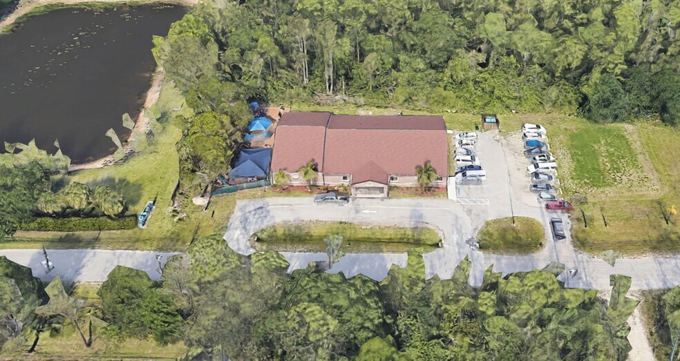 More Photos Of 13410 Shire Ln, Fort Myers Specialty For Sale