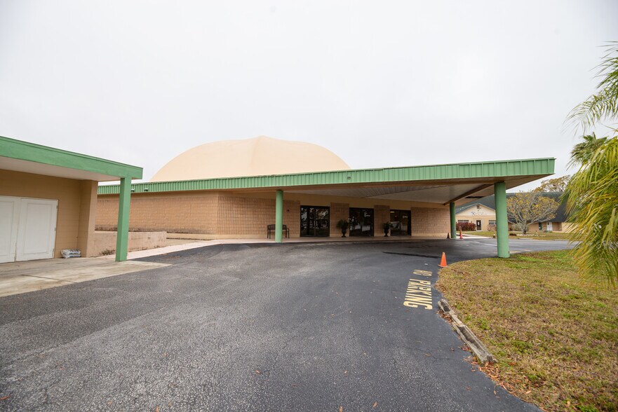More Photos Of 6990 142nd Ave, Largo Religious Facility For Sale