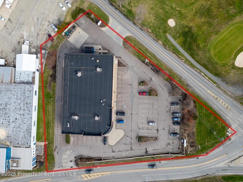 More Photos Of 801 Grow Ave, Montrose Drugstore For Lease