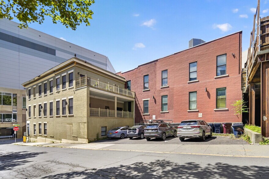 More Photos Of 83 Beaver St, Albany Apartments For Sale