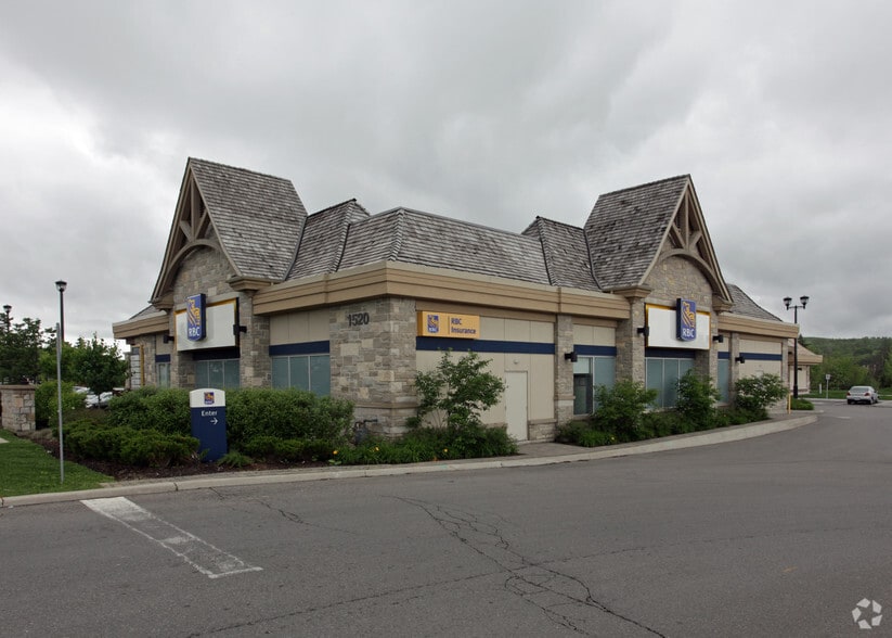More Photos Of 1520 Major Mackenzie Dr, Vaughan Bank For Lease
